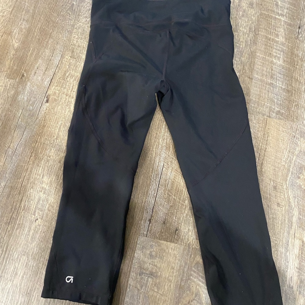 Gap fit capris